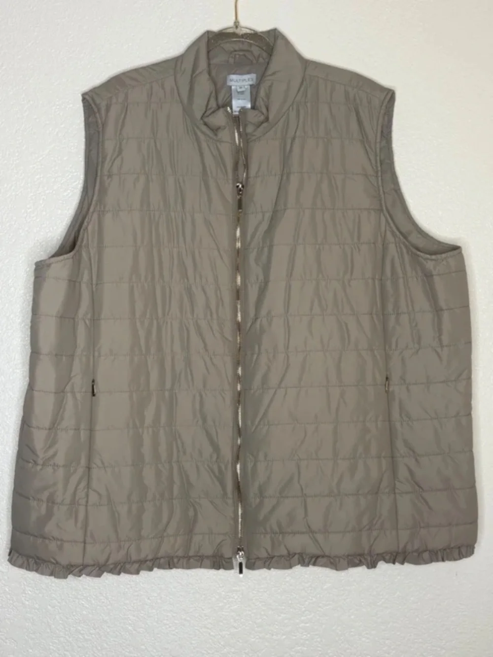 Multiples Women’s 2X Quilted Lightweight Vest Taupe Zip Front NWOT